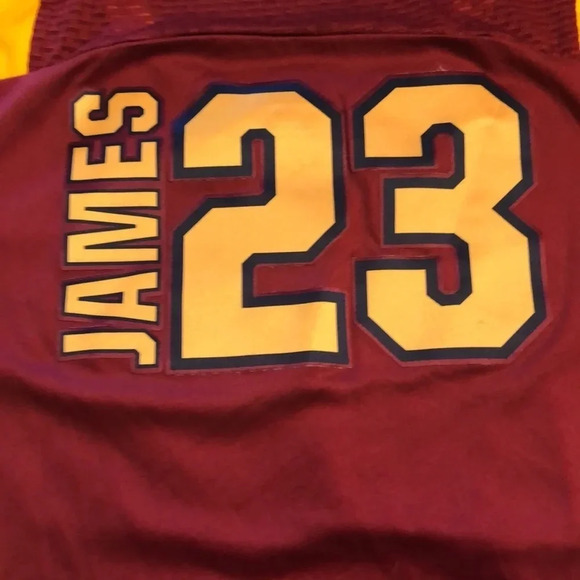 LeBron James Cleveland Cavaliers Jersey - Picture 5 of 6